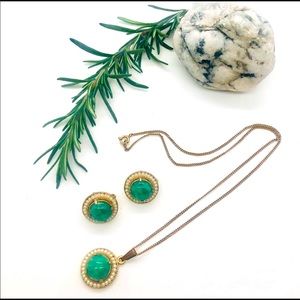 Vintage adorable demi set signed WEISS